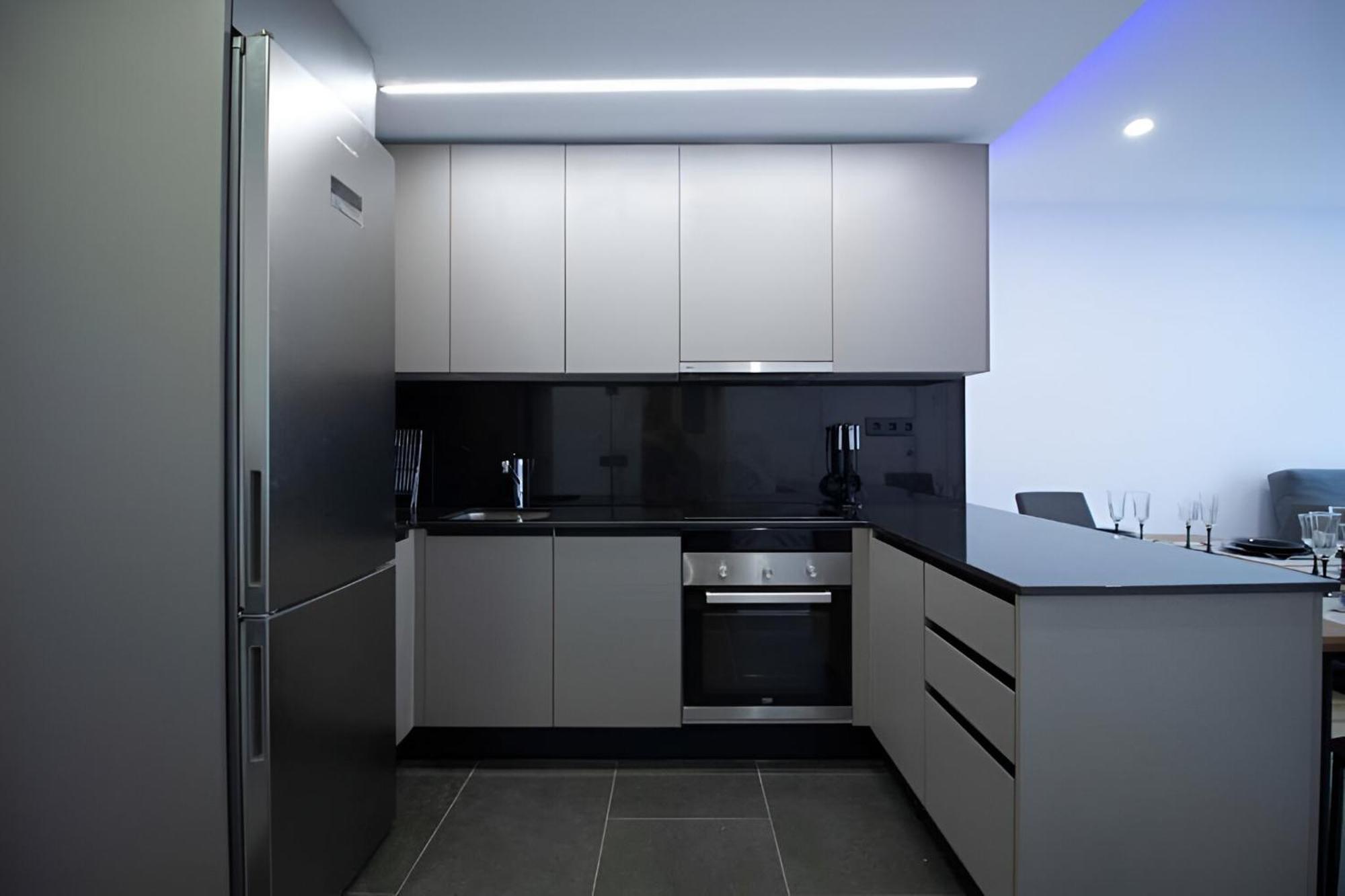 Apartamento Moderno A 5 Min Del Funicamp, 1-2 Енкамп Экстерьер фото
